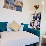 Prime Central Location By London Eye - Direct View - Entire Flat For 3 Adults & 1 Child