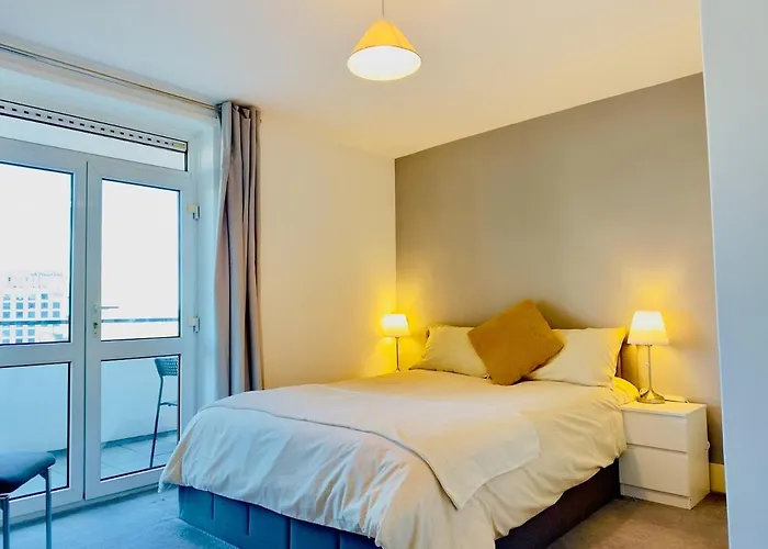Prime Central Location By London Eye - Direct View - Entire Flat For 3 Adults & 1 Child