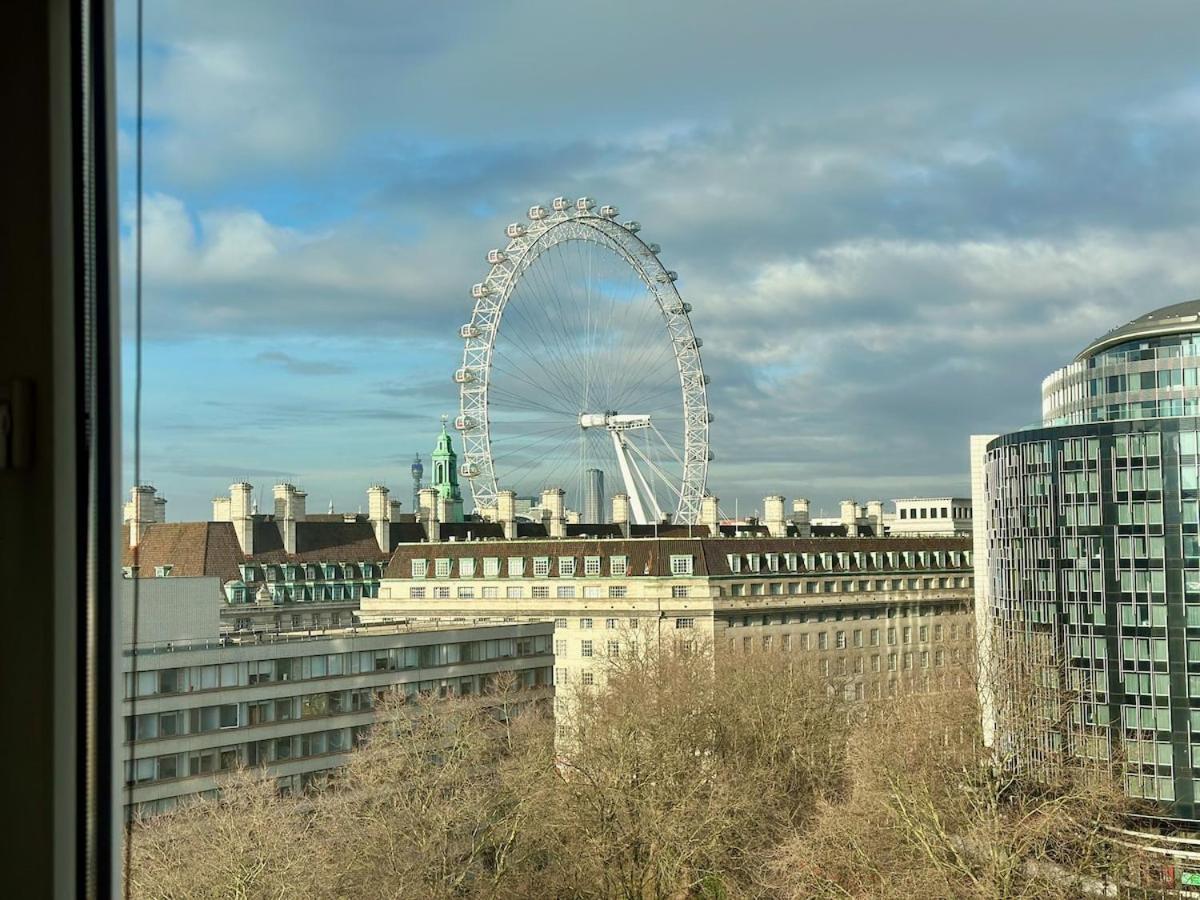 Prime Location By Eye - Direct View - Entire Flat For 3 Adults & 1 Child Apartment