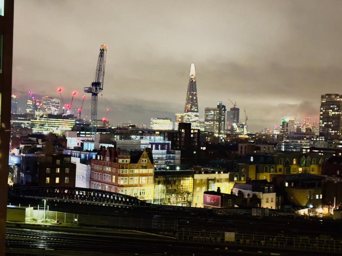 Prime Location By Eye - Direct View - Entire Flat For 3 Adults & 1 Child London